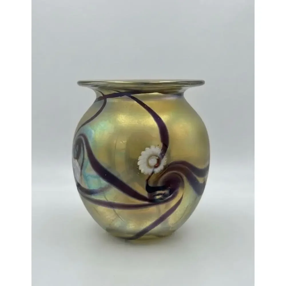 Vintage 1991 Robert Eickholt Signed Studio Art Glass Iridescent Hand Blown Vase